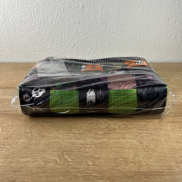 Nightmare Before Christmas Harveys Convertible Clutch Patchwork LE250 NWT NEW - Picture 5 of 7